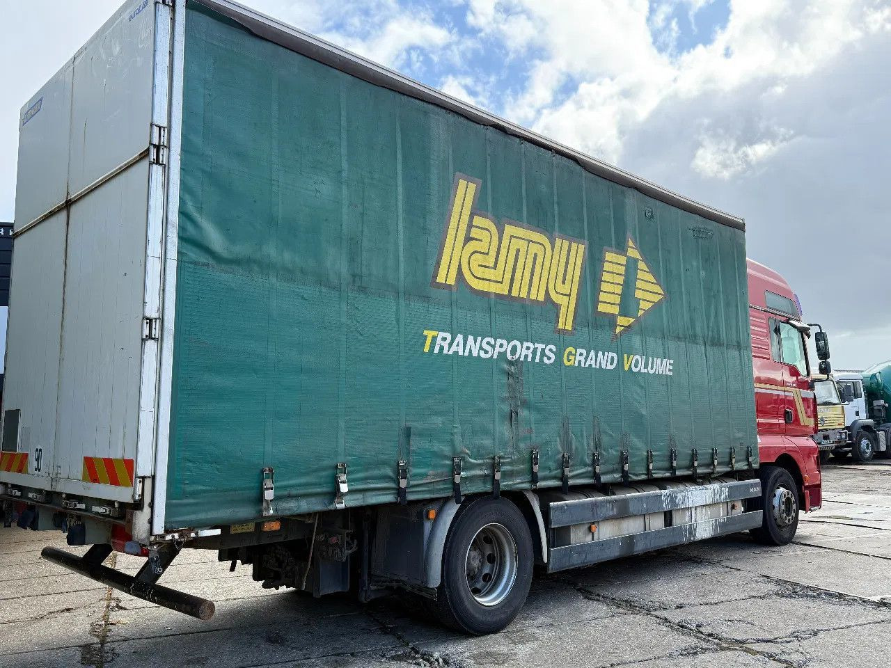 MAN TGA 18.440 4X2 BOX Spring/Air EURO3 Retarder ZF - Camion fourgon: photos 4 MAN TGA 18.440 4X2 BOX Spring/Air EURO3 Retarder ZF - Camion fourgon: photos 4