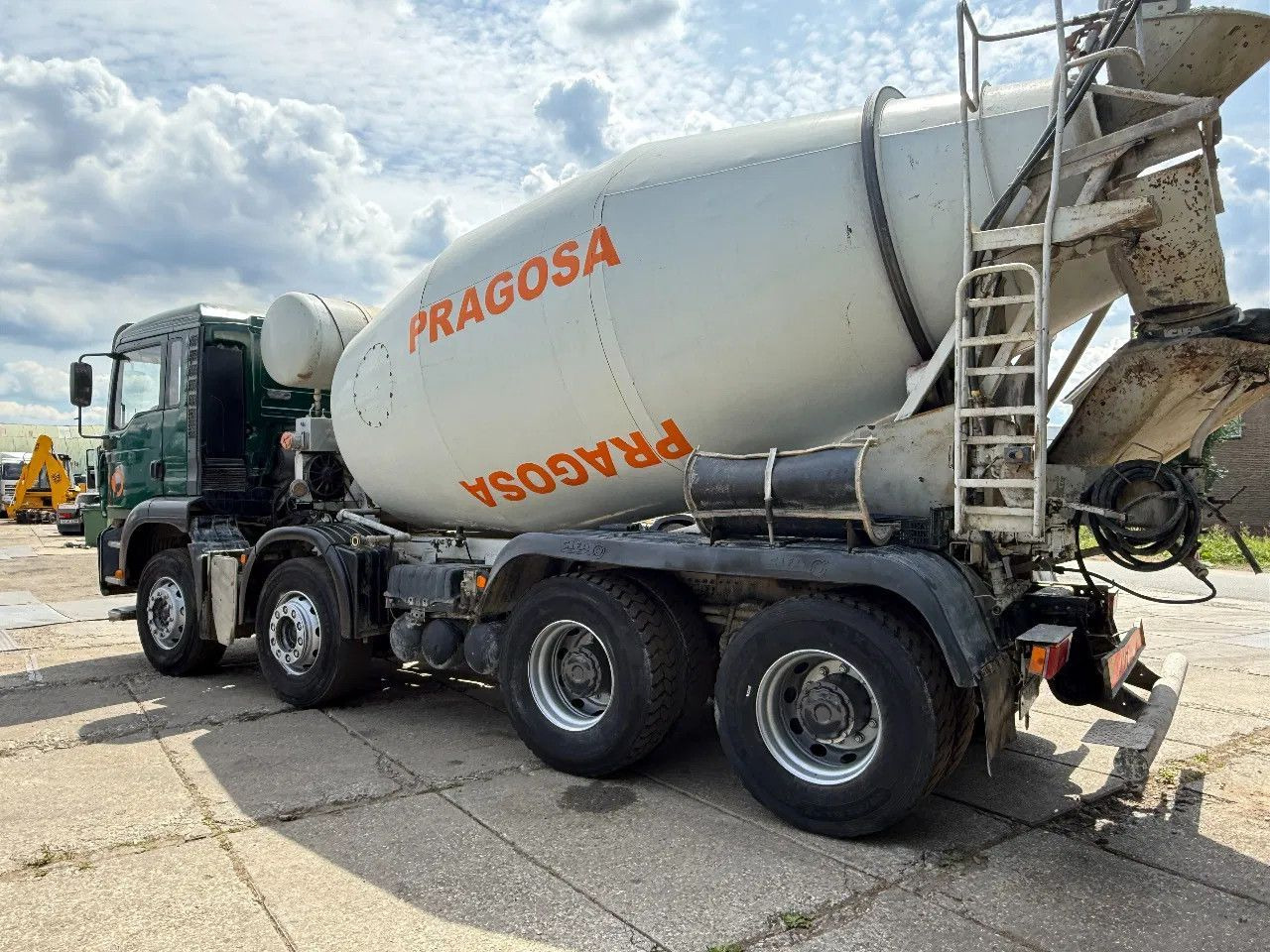 MAN TGA 35.360 8X4 CIFA Beton Mixer Spring/Spring ZF - Camion malaxeur: photos 3 MAN TGA 35.360 8X4 CIFA Beton Mixer Spring/Spring ZF - Camion malaxeur: photos 3