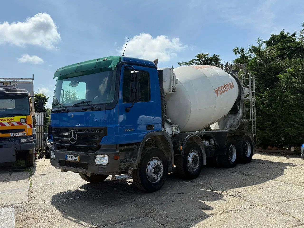 Mercedes-Benz Actros 3236 MP2 V6 8X4 9M3 Beton Mixer Spring/Sp - Camion malaxeur: photos 2 Mercedes-Benz Actros 3236 MP2 V6 8X4 9M3 Beton Mixer Spring/Sp - Camion malaxeur: photos 2