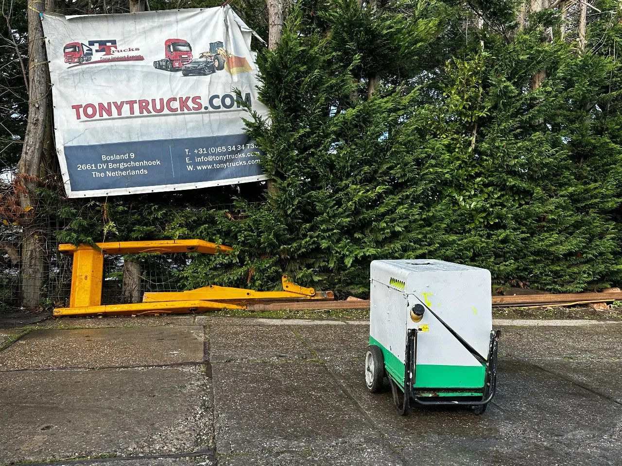 Pramac P6000S2 6KVA Generator Pramac P6000S2 6KVA Generator - Groupe électrogène: photos 1 Pramac P6000S2 6KVA Generator Pramac P6000S2 6KVA Generator - Groupe électrogène: photos 1