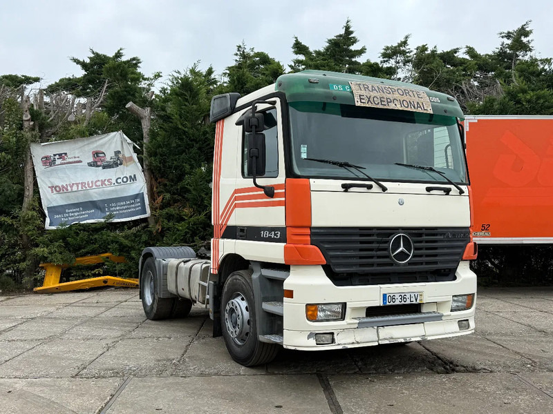 Mercedes-Benz Actros 1843 V6 4X2 Tractor-unit Spring/Air PTO EPS HUP REDUCTION - Tracteur routier: photos 1 Mercedes-Benz Actros 1843 V6 4X2 Tractor-unit Spring/Air PTO EPS HUP REDUCTION - Tracteur routier: photos 1