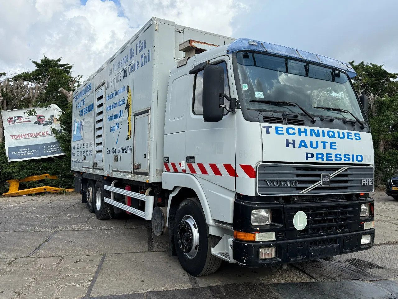 Volvo FH 12.420 6X2 Frigo Spring/Air Manual Gearbox TO - Camion frigorifique: photos 1 Volvo FH 12.420 6X2 Frigo Spring/Air Manual Gearbox TO - Camion frigorifique: photos 1