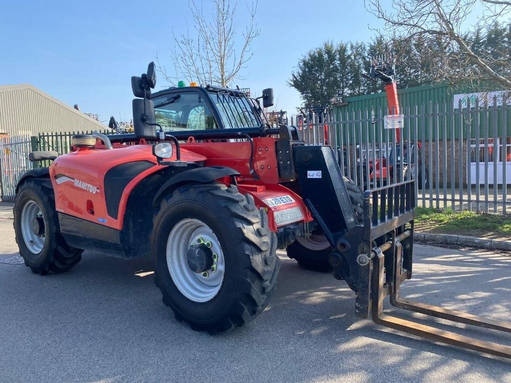 Manitou MT 933 Easy - Chariot télescopique: photos 1 Manitou MT 933 Easy - Chariot télescopique: photos 1