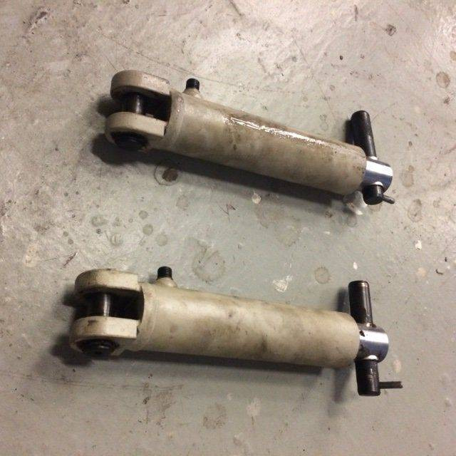 2X Lift cylinder for Linde N20V, Series 132, 1111 - Vérin hydraulique pour Matériel de manutention: photos 2 2X Lift cylinder for Linde N20V, Series 132, 1111 - Vérin hydraulique pour Matériel de manutention: photos 2