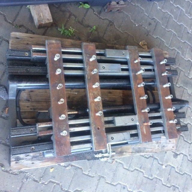 Kaup Double Pallet Handler with separate side shift - Accessoire: photos 3 Kaup Double Pallet Handler with separate side shift - Accessoire: photos 3