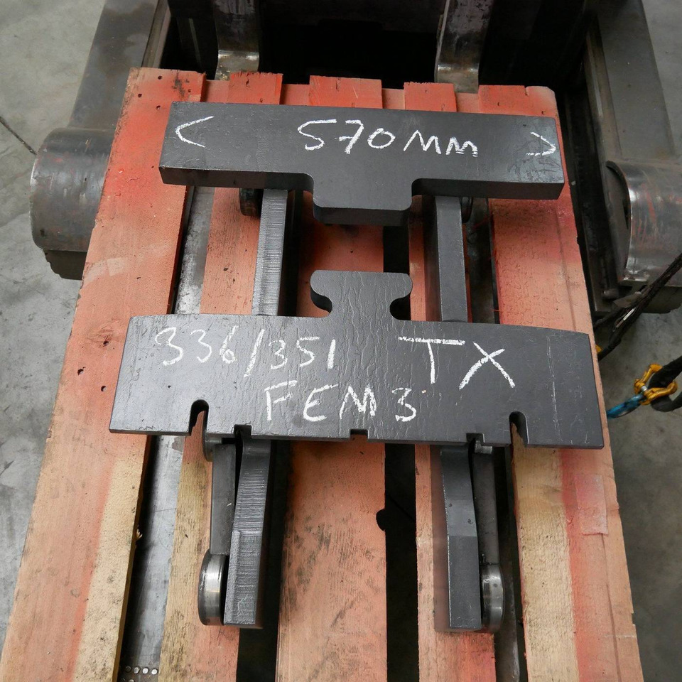 Small Fork Carriage 600 mm - Accessoire: photos 1 Small Fork Carriage 600 mm - Accessoire: photos 1