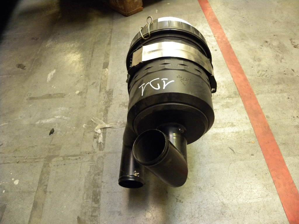 Air cleaner from Nissan - Moteur et pièces pour Matériel de manutention: photos 1 Air cleaner from Nissan - Moteur et pièces pour Matériel de manutention: photos 1