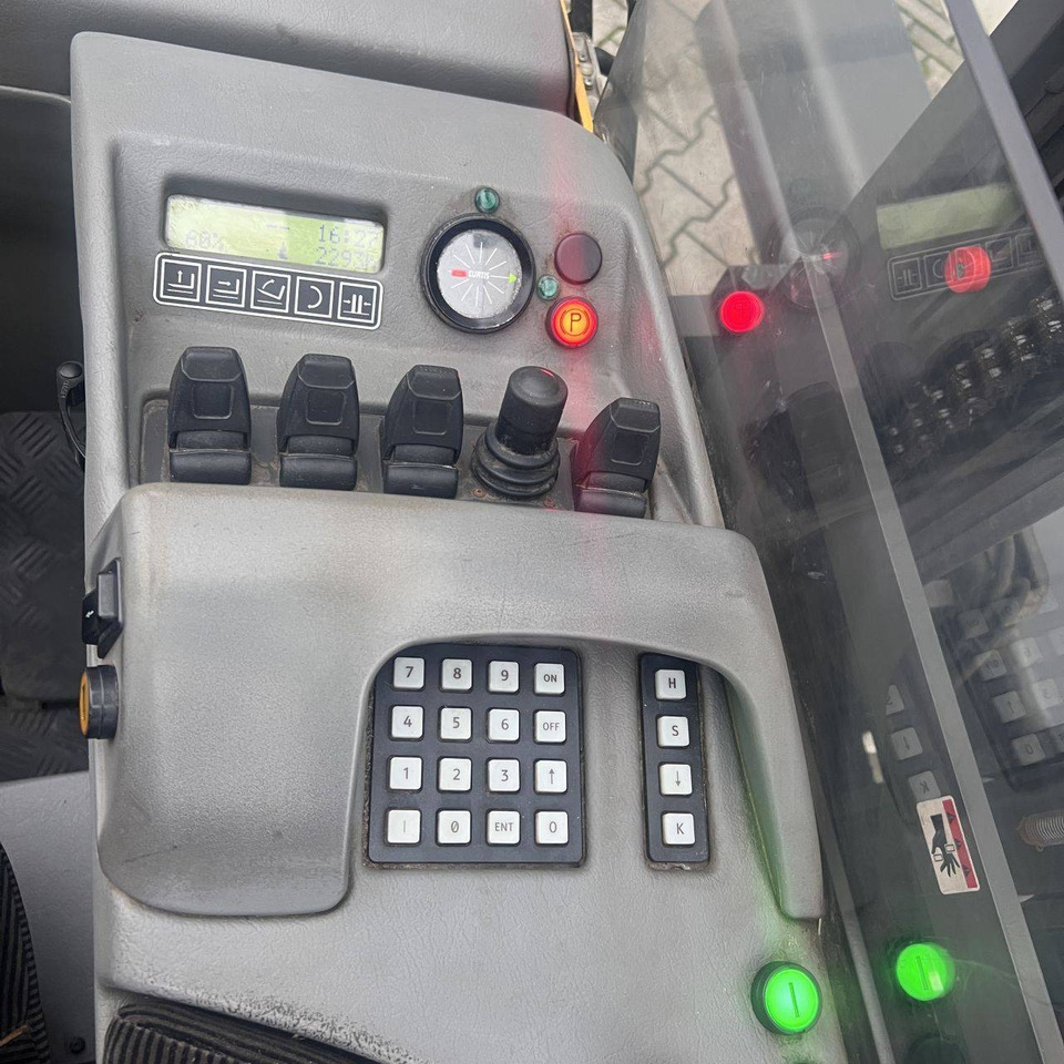 Atlet UFS250DTFVRE585 - Chariot multidirectionnel: photos 5 Atlet UFS250DTFVRE585 - Chariot multidirectionnel: photos 5