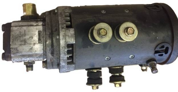 Electrical motor for Nissan - Moteur et pièces pour Matériel de manutention: photos 1 Electrical motor for Nissan - Moteur et pièces pour Matériel de manutention: photos 1