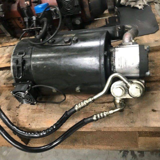 Hydraulic motor for Linde series 335-02 - Moteur hydraulique pour Matériel de manutention: photos 2 Hydraulic motor for Linde series 335-02 - Moteur hydraulique pour Matériel de manutention: photos 2