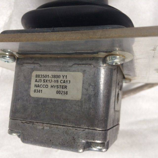 Joystick for Hyster - Système électrique pour Matériel de manutention: photos 5 Joystick for Hyster - Système électrique pour Matériel de manutention: photos 5