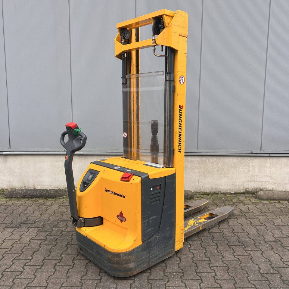 Jungheinrich EJC16G - Gerbeur: photos 1 Jungheinrich EJC16G - Gerbeur: photos 1