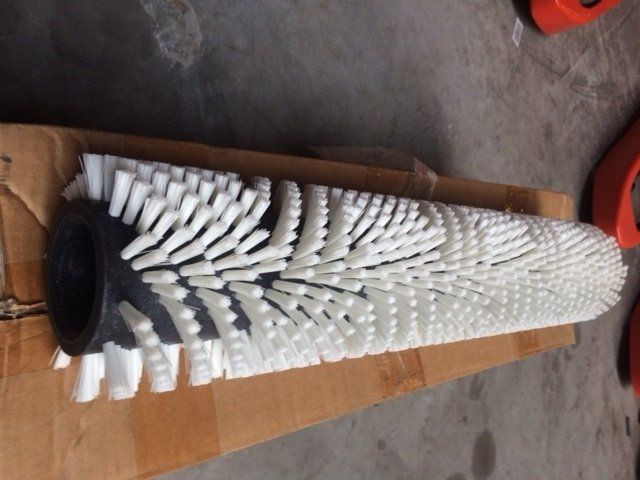 Kärcher Brush Roller white - Brosse pour Machine de nettoyage: photos 1 Kärcher Brush Roller white - Brosse pour Machine de nettoyage: photos 1