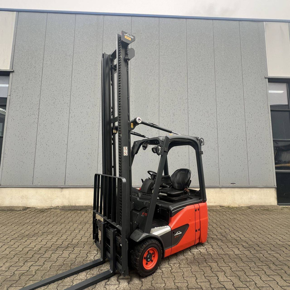 Linde E15 (386-02) EVO - Chariot élévateur électrique: photos 1 Linde E15 (386-02) EVO - Chariot élévateur électrique: photos 1