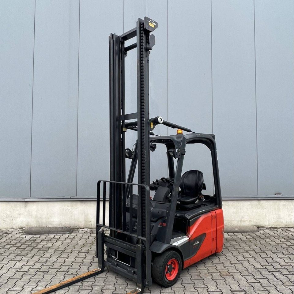 Linde E15 (386-02) EVO - Chariot élévateur électrique: photos 1 Linde E15 (386-02) EVO - Chariot élévateur électrique: photos 1