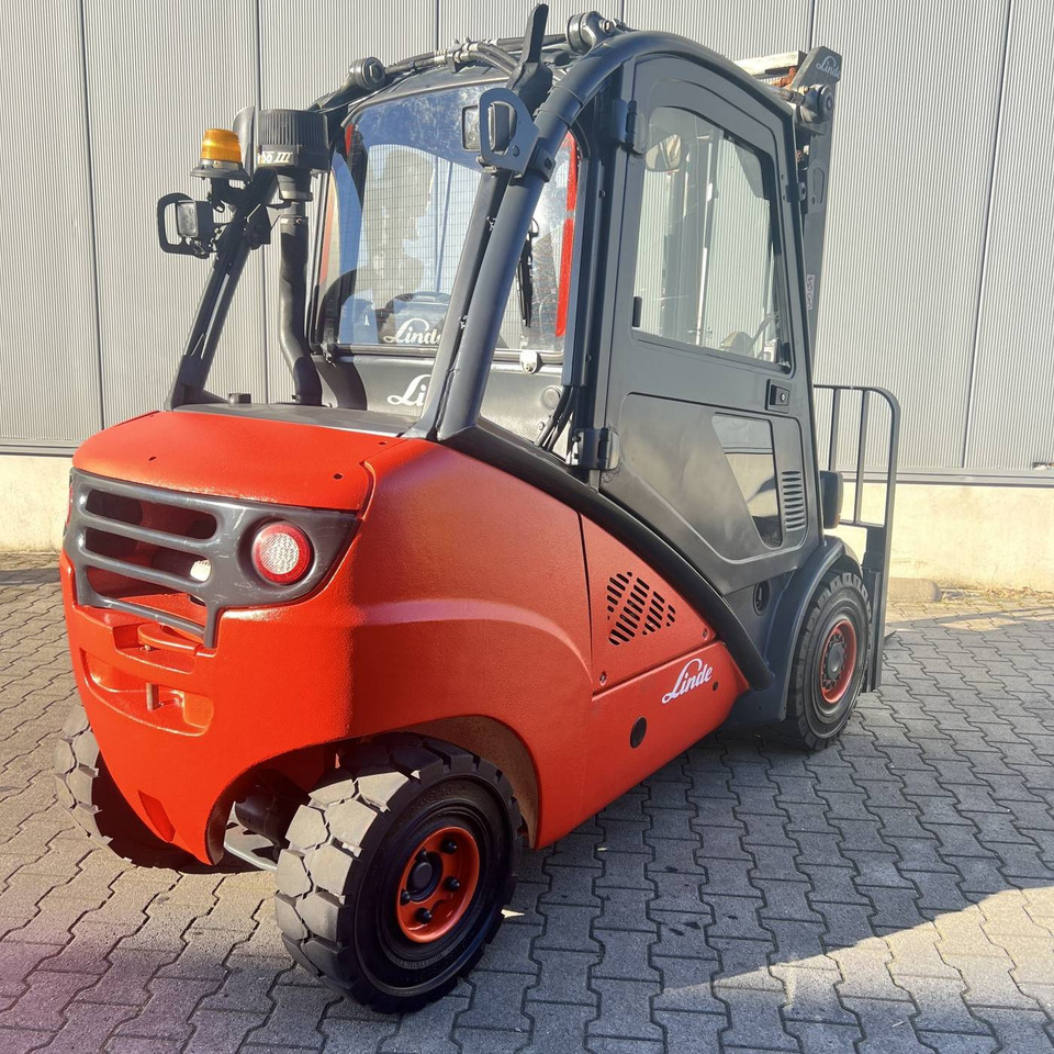 Linde H35D (393) - Chariot élévateur diesel: photos 2 Linde H35D (393) - Chariot élévateur diesel: photos 2