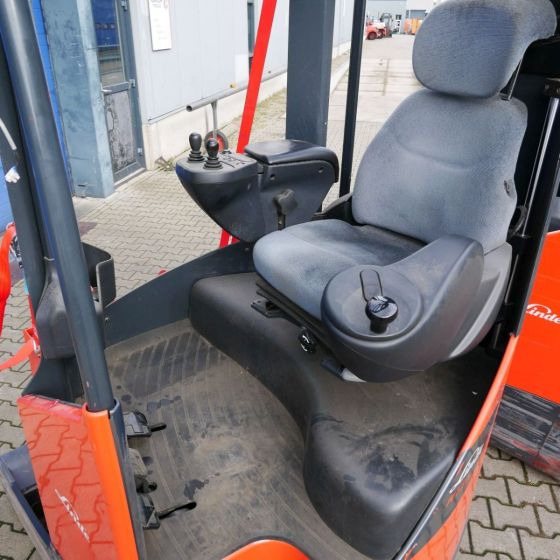 Chariot à mât rétractable Linde R17XHD (116-03): photos 7