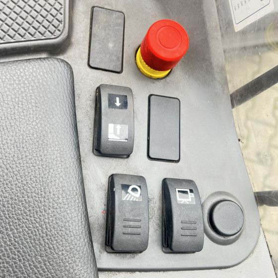 Linde R20F - Chariot multidirectionnel: photos 2 Linde R20F - Chariot multidirectionnel: photos 2
