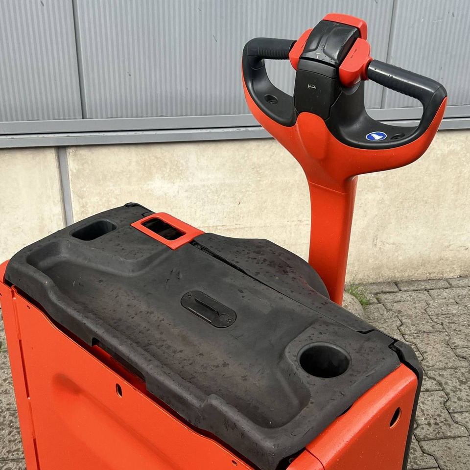 Linde T20 (1152) - Transpalette: photos 3 Linde T20 (1152) - Transpalette: photos 3