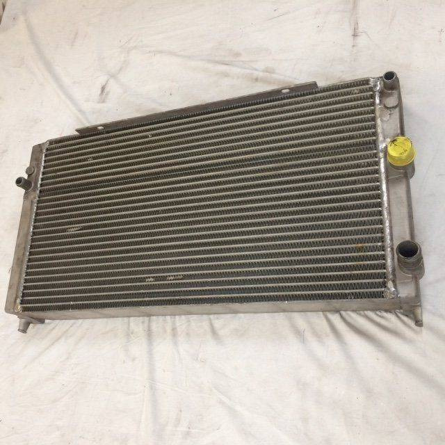Radiator - Radiateur pour Matériel de manutention: photos 1 Radiator - Radiateur pour Matériel de manutention: photos 1