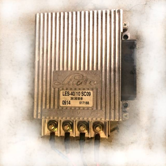 Steering controller LES-40/10 SC09 - Bloc de gestion pour Matériel de manutention: photos 2 Steering controller LES-40/10 SC09 - Bloc de gestion pour Matériel de manutention: photos 2