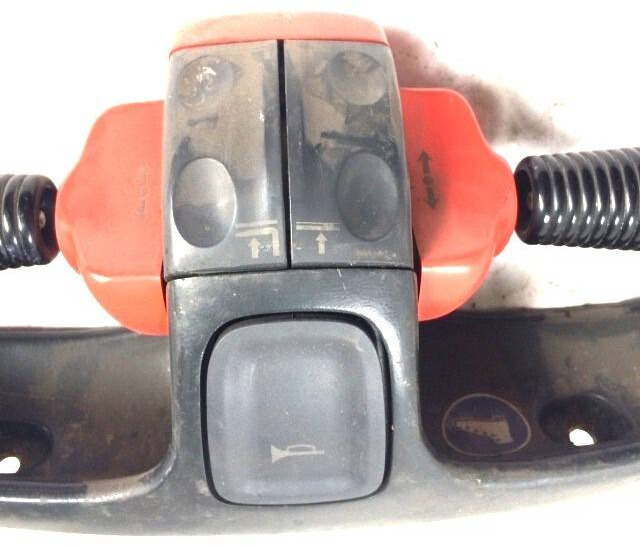 Tiller Head for Linde T16L Series 360 - Commande de gouvernail pour Matériel de manutention: photos 2 Tiller Head for Linde T16L Series 360 - Commande de gouvernail pour Matériel de manutention: photos 2