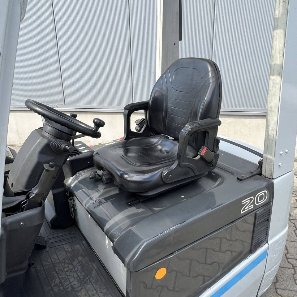 Unicarriers TX3-20L (AG1N1L20Q) - Chariot élévateur électrique: photos 5 Unicarriers TX3-20L (AG1N1L20Q) - Chariot élévateur électrique: photos 5