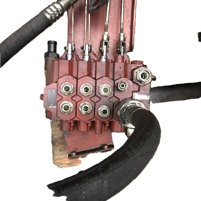 Valve control 4 spool for Linde /353/ - Valve hydraulique pour Matériel de manutention: photos 2 Valve control 4 spool for Linde /353/ - Valve hydraulique pour Matériel de manutention: photos 2