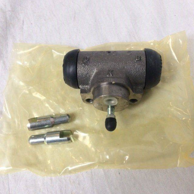 Wheel Brake Cylinder for Caterpillar / Mitsubishi - Pièces de frein pour Matériel de manutention: photos 1 Wheel Brake Cylinder for Caterpillar / Mitsubishi - Pièces de frein pour Matériel de manutention: photos 1