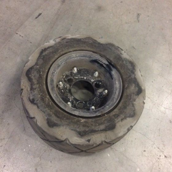 Wheel for Scrubber vacuum cleaner Nilfisk BR 850 - Roue complète pour Autolaveuse: photos 3 Wheel for Scrubber vacuum cleaner Nilfisk BR 850 - Roue complète pour Autolaveuse: photos 3