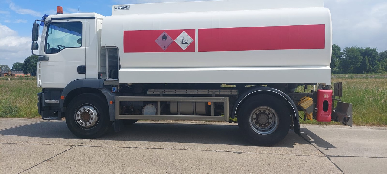 Camion citerne MAN: photos 11