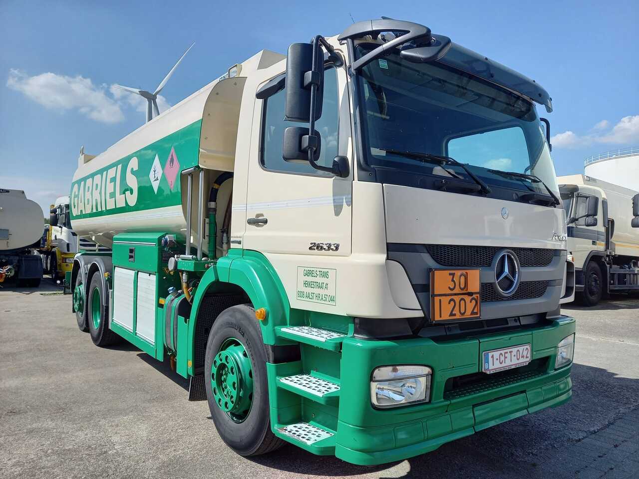 MERCEDES AXOR - Camion citerne: photos 5 MERCEDES AXOR - Camion citerne: photos 5