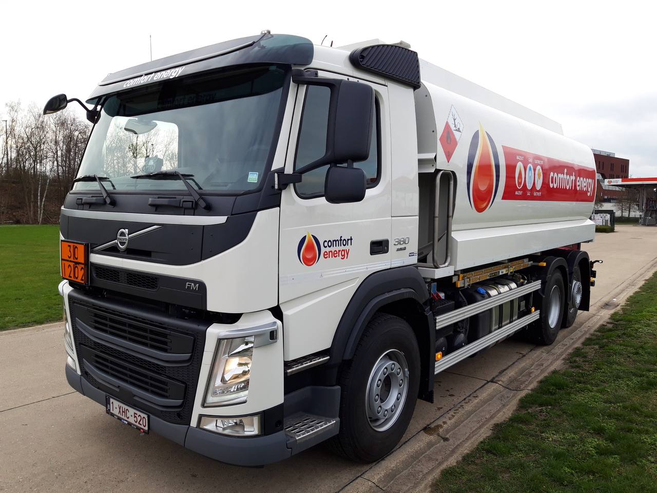 VOLVO FM - Camion citerne: photos 1 VOLVO FM - Camion citerne: photos 1