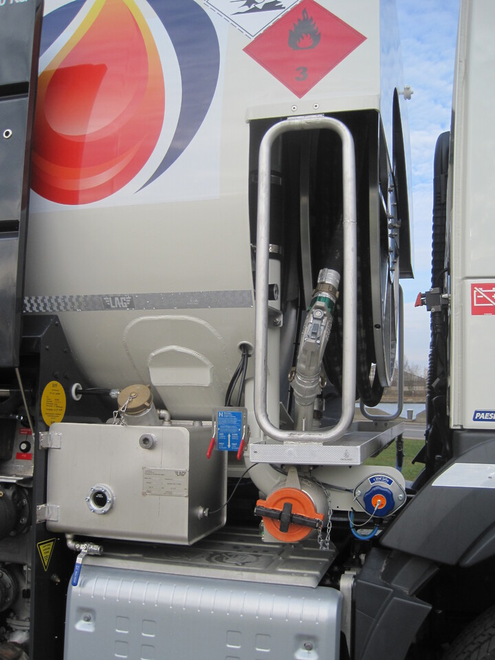 VOLVO FM - Camion citerne: photos 2 VOLVO FM - Camion citerne: photos 2