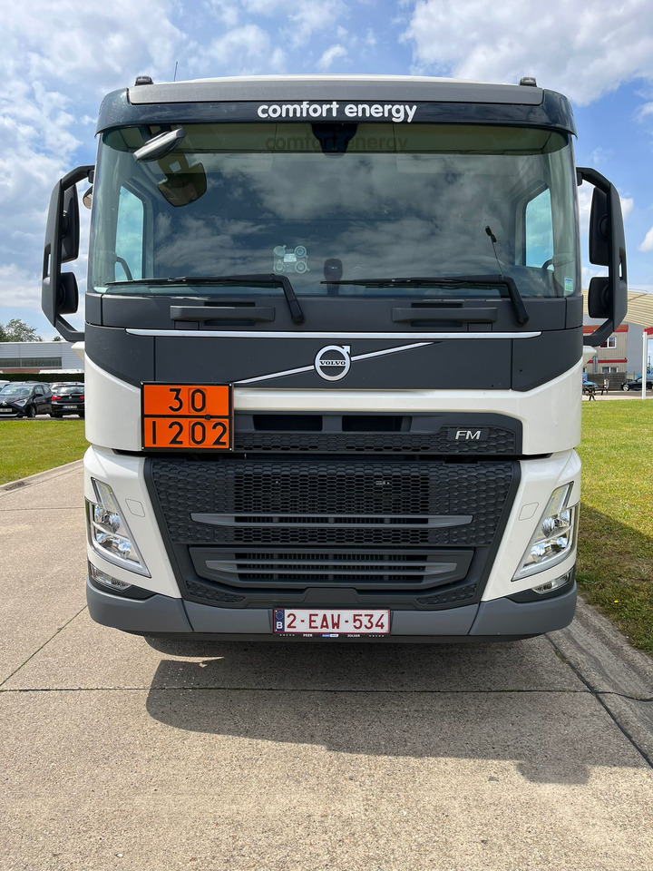 VOLVO FM - Camion citerne: photos 4 VOLVO FM - Camion citerne: photos 4