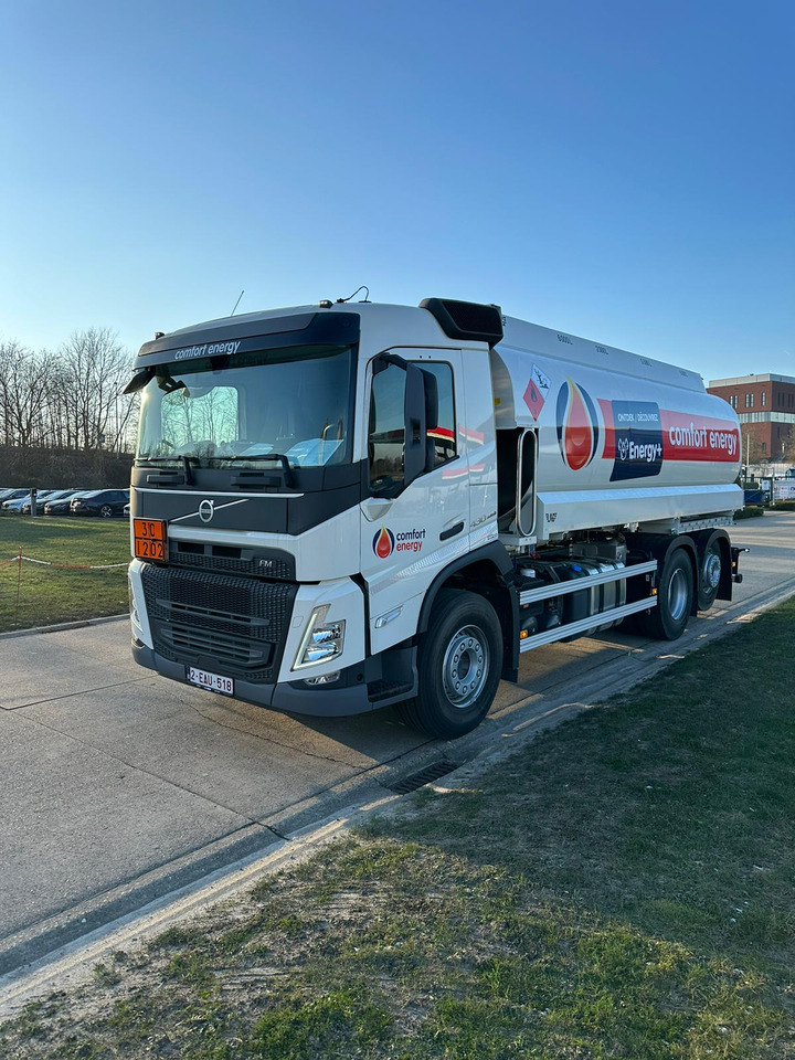 VOLVO FM - Camion citerne: photos 1 VOLVO FM - Camion citerne: photos 1