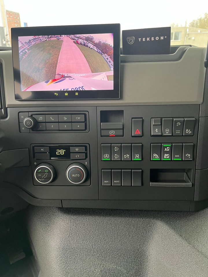 VOLVO FM380 - Camion citerne: photos 4 VOLVO FM380 - Camion citerne: photos 4