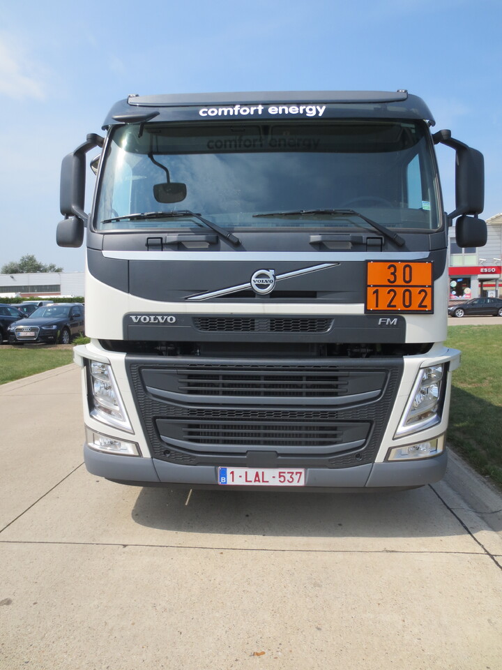 Volvo FM - Camion citerne: photos 2 Volvo FM - Camion citerne: photos 2