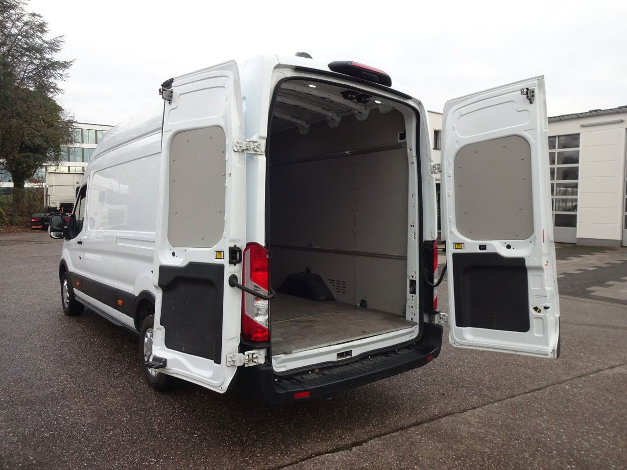 Fourgon utilitaire Ford Transit Kasten L4H3, Neu Klima, Tempomat, Kamera: photos 9 Fourgon utilitaire Ford Transit Kasten L4H3, Neu Klima, Tempomat, Kamera: photos 9
