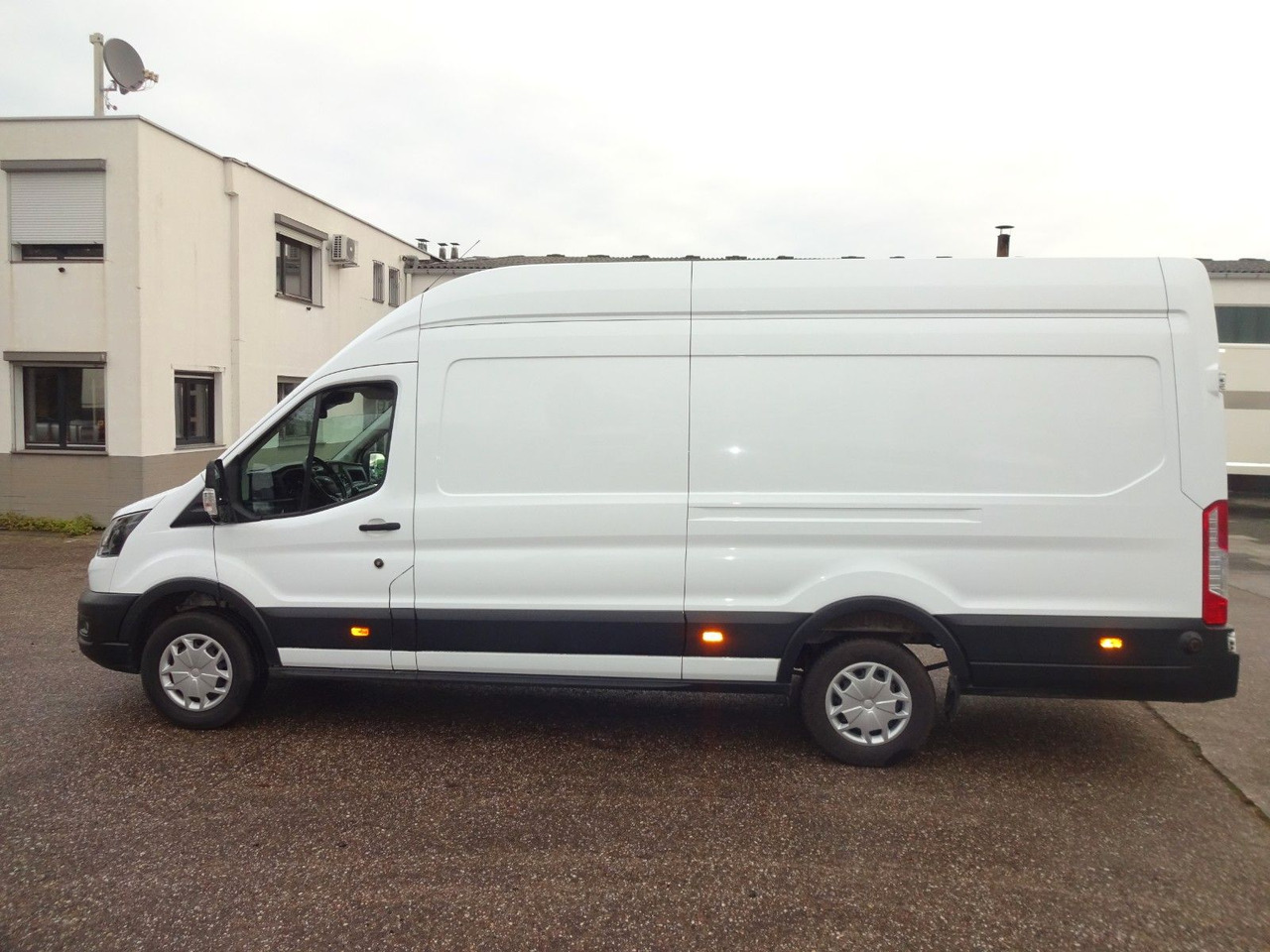 Fourgon utilitaire Ford Transit Kasten L4H3, Neu Klima, Tempomat, Kamera: photos 8 Fourgon utilitaire Ford Transit Kasten L4H3, Neu Klima, Tempomat, Kamera: photos 8