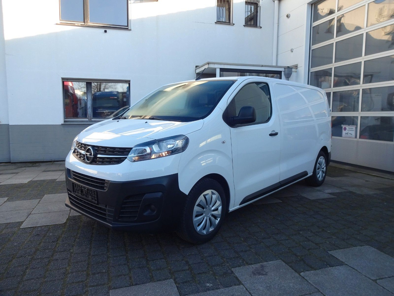Opel 50 x Vivaro Kasten, L1H1, Klima, PDC, Tempomat - Fourgonnette: photos 3 Opel 50 x Vivaro Kasten, L1H1, Klima, PDC, Tempomat - Fourgonnette: photos 3