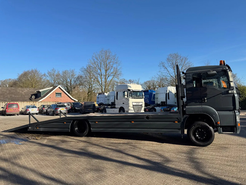 MAN TGA 18.350 830CM Oprijwagen Machinery transporter Hydraulische klep, nieuwe APK 3-6-2026 - Camion porte-voitures: photos 2 MAN TGA 18.350 830CM Oprijwagen Machinery transporter Hydraulische klep, nieuwe APK 3-6-2026 - Camion porte-voitures: photos 2