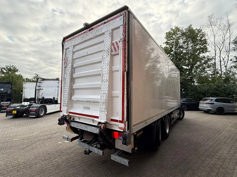 MAN TGS 26.320 EEV Koffer Stuuras AHK 3.000KG LBW 370.859 KM! NL Truck - Camion fourgon: photos 3 MAN TGS 26.320 EEV Koffer Stuuras AHK 3.000KG LBW 370.859 KM! NL Truck - Camion fourgon: photos 3