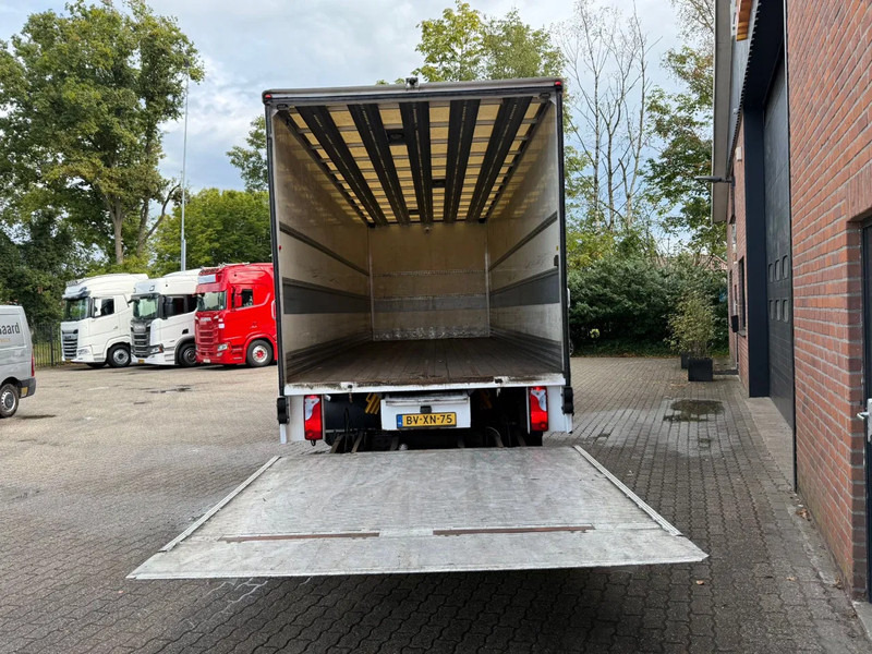 MAN TGS 26.320 Koffer Stuuras AHK 3.000KG LBW 267.965KM! NL Truck - Camion fourgon: photos 5 MAN TGS 26.320 Koffer Stuuras AHK 3.000KG LBW 267.965KM! NL Truck - Camion fourgon: photos 5