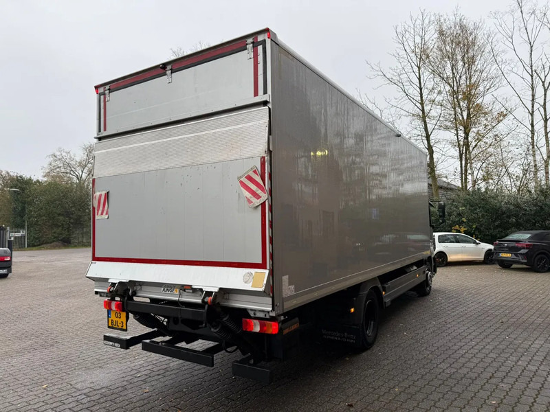 Mercedes-Benz Atego 1218 7.3M Koffer 1500KG LBW 323.826KM! NL Truck APK/TUV 26-04-2026 - Camion fourgon: photos 3 Mercedes-Benz Atego 1218 7.3M Koffer 1500KG LBW 323.826KM! NL Truck APK/TUV 26-04-2026 - Camion fourgon: photos 3