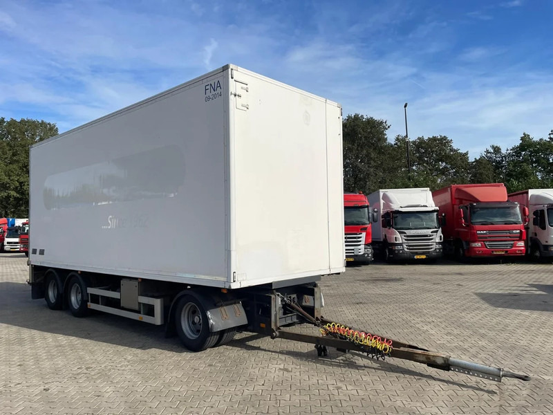 Renders 3AS Koelaanhanger Diesel+Elektrisch 10T assen - Remorque isothermique: photos 3 Renders 3AS Koelaanhanger Diesel+Elektrisch 10T assen - Remorque isothermique: photos 3