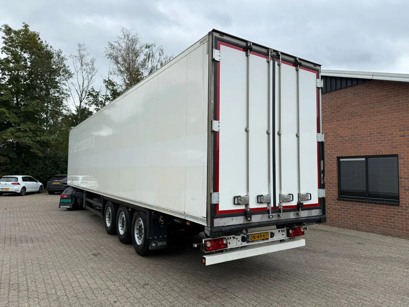 Schmitz Cargobull SKO 24 5x Meatrails Rohrbahnen Fleisch Carrier Vector 1950MT let op!! vol vleeshaken en 2 reservewielen - Semi-remorque isothermique: photos 3 Schmitz Cargobull SKO 24 5x Meatrails Rohrbahnen Fleisch Carrier Vector 1950MT let op!! vol vleeshaken en 2 reservewielen - Semi-remorque isothermique: photos 3