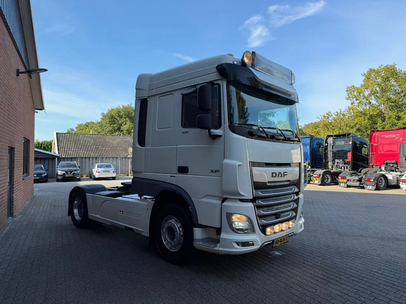 DAF XF 430 MX 13 4X2 Space Cab Standairco Alcoa NL Truck - Tracteur routier: photos 4 DAF XF 430 MX 13 4X2 Space Cab Standairco Alcoa NL Truck - Tracteur routier: photos 4