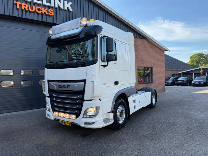 DAF XF 430 MX 13 4X2 Space Cab Standairco Alcoa NL Truck - Tracteur routier: photos 1 DAF XF 430 MX 13 4X2 Space Cab Standairco Alcoa NL Truck - Tracteur routier: photos 1