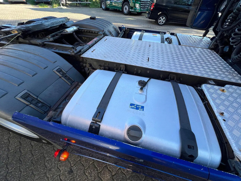 Scania R490 6X2 Topline Standairco 2X tank NL Truck - Tracteur routier: photos 5 Scania R490 6X2 Topline Standairco 2X tank NL Truck - Tracteur routier: photos 5